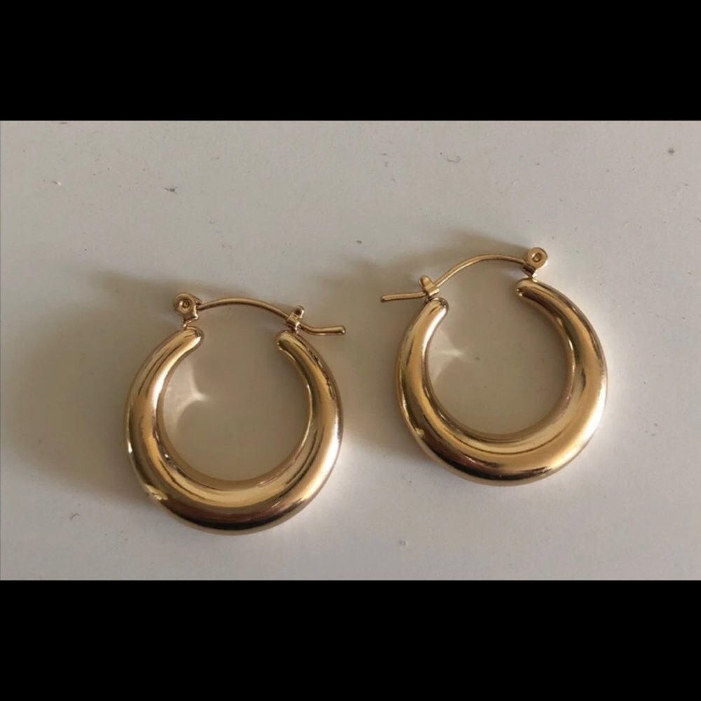 Chunky Gold hoop earrings